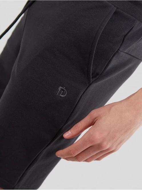 Fundango Delon Sweatshort férfi rövidnadrág fekete színben 5