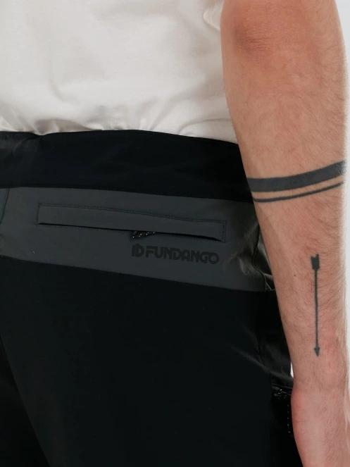 Fundango Roger Trekking Shorts férfi túra rövidnadrág fekete színben 8