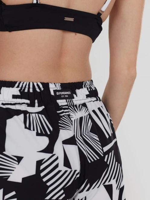 Fundango Elderberry Boardshorts női boardshort fekete színben 5