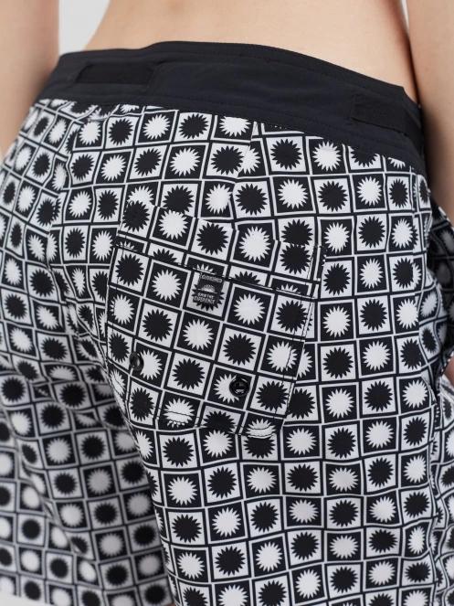 Fundango Lamia Boardshorts női boardshort fekete színben 6