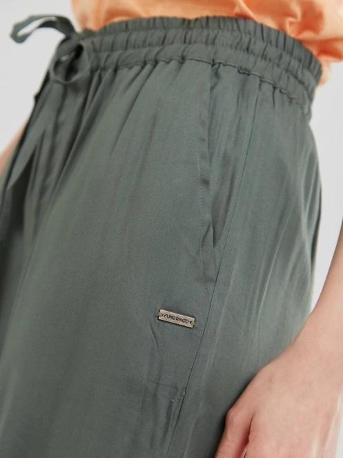 Fundango Poppy Pants női hosszú nadrág oliva színben 8