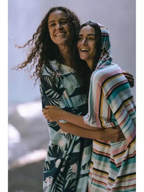 Fundango Amarante Surf Poncho női fürdőköpeny kék színben 8