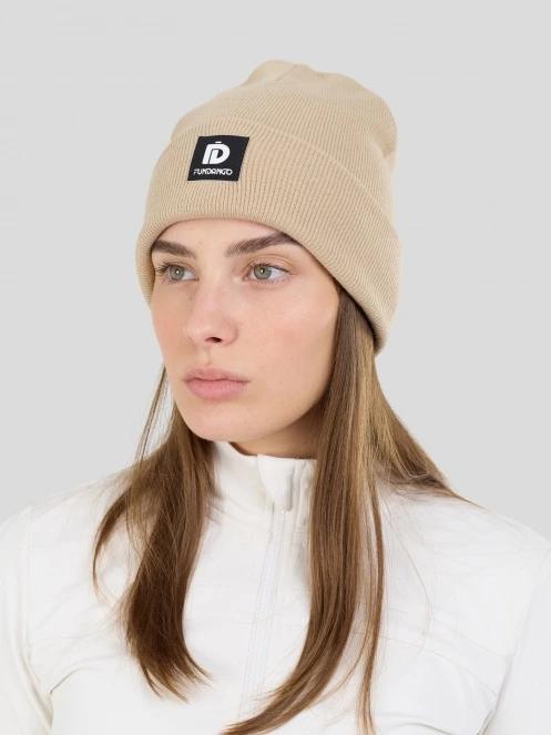 Fundango Kingdom Beanie kötött sapka homok színben 3