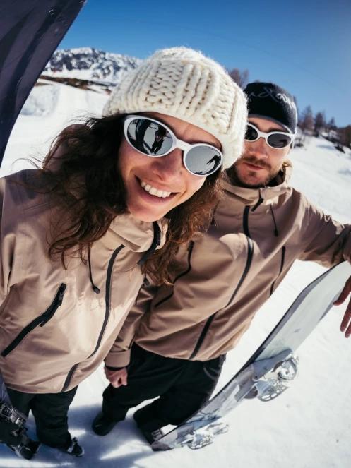 Fundango Astrid Beanie kötött sapka fehér színben 4